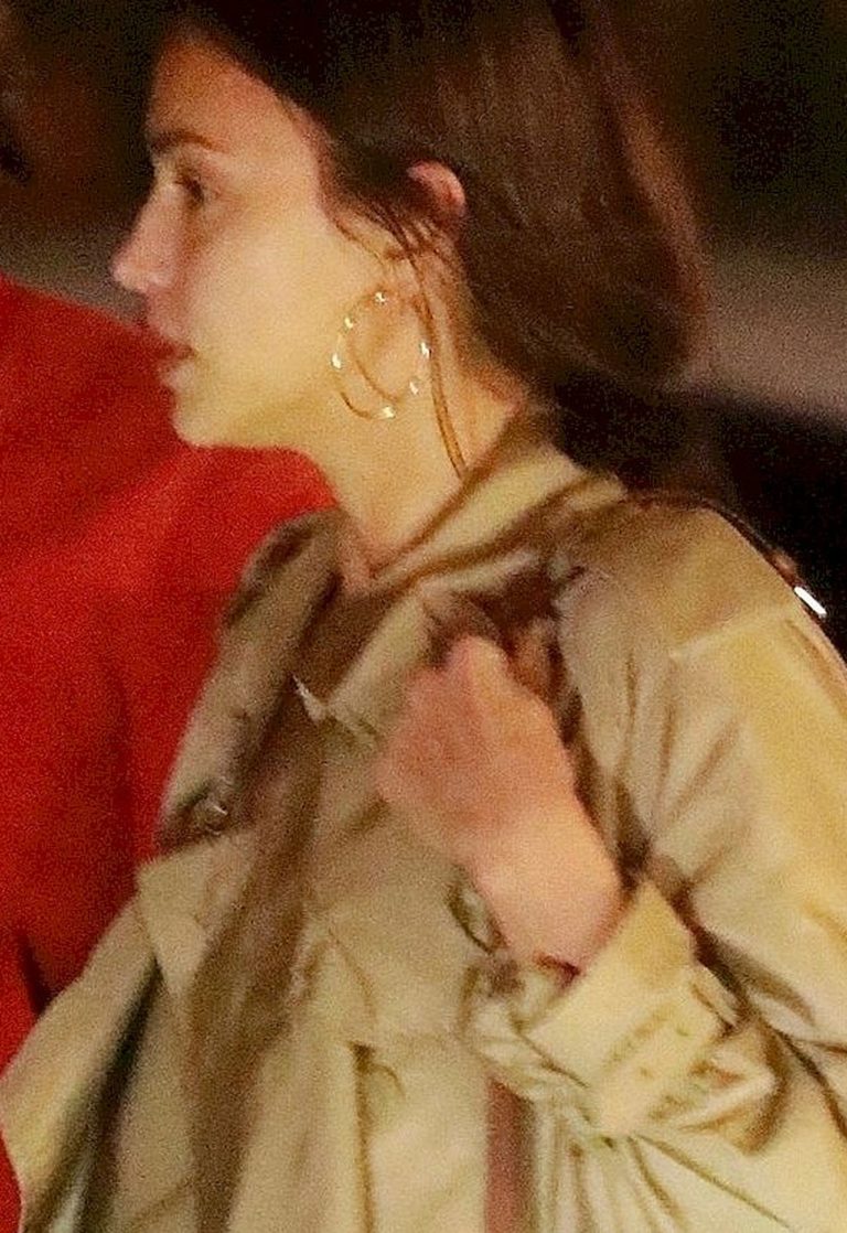 *EXCLUSIVE* Bradley Cooper and Irina Shayk look happier than ever as they leave a late dinner date hand in hand Bradley Cooper, Irina Shayk *EXCLUSIVE* Bradley Cooper and Irina Shayk look happier than ever as they leave a late dinner date hand in hand Bradley Cooper, Irina Shayk