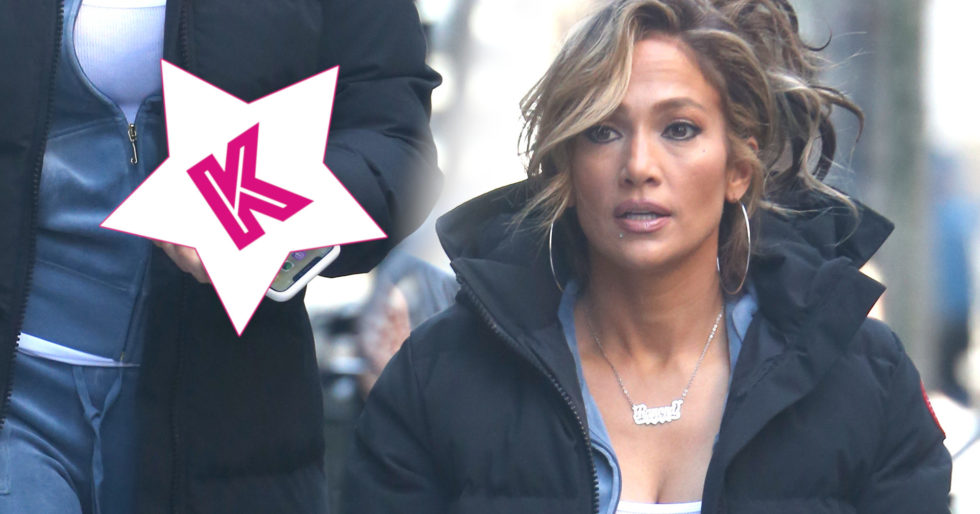 Co Jennifer Lopez ma na telefonie: jakie aplikacje, kogo na tapecie? WSZYSTKO widać na tym zdjęciu! Co Jennifer Lopez ma na telefonie: jakie aplikacje, kogo na tapecie? WSZYSTKO widać na tym zdjęciu!
