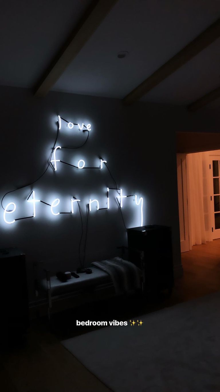 sypialnia justina biebera i hailey bieber