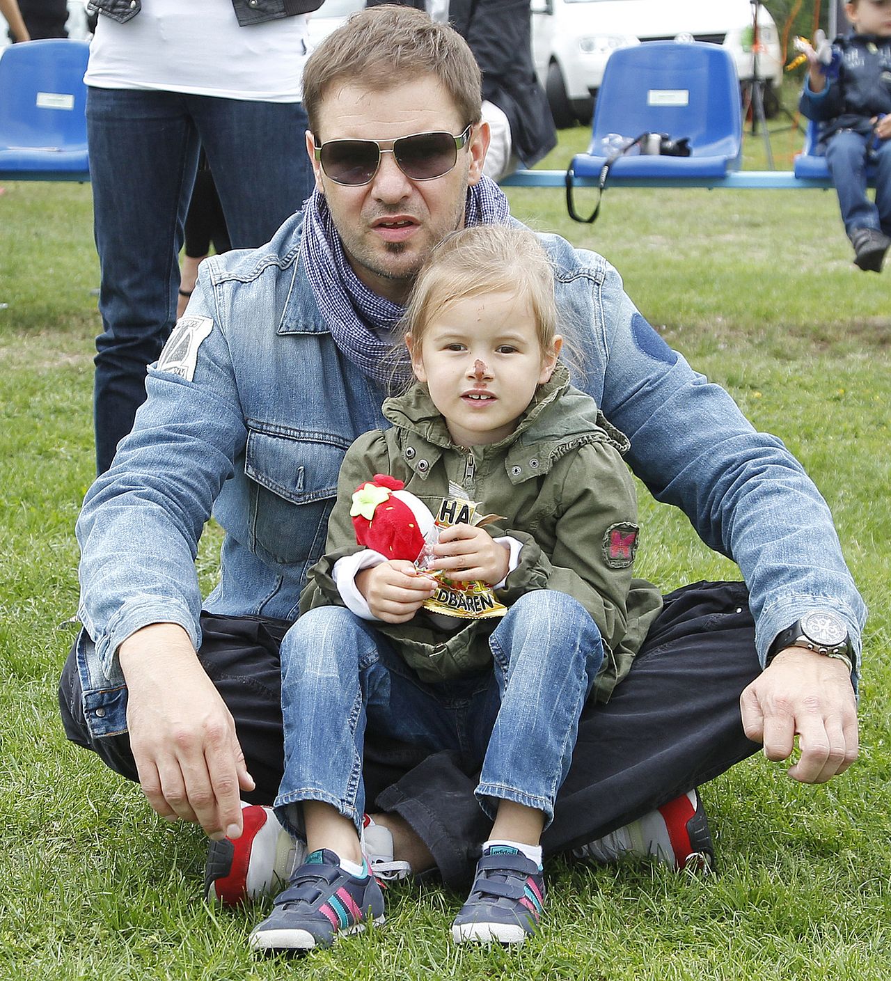 Tomasz Karolak z córką