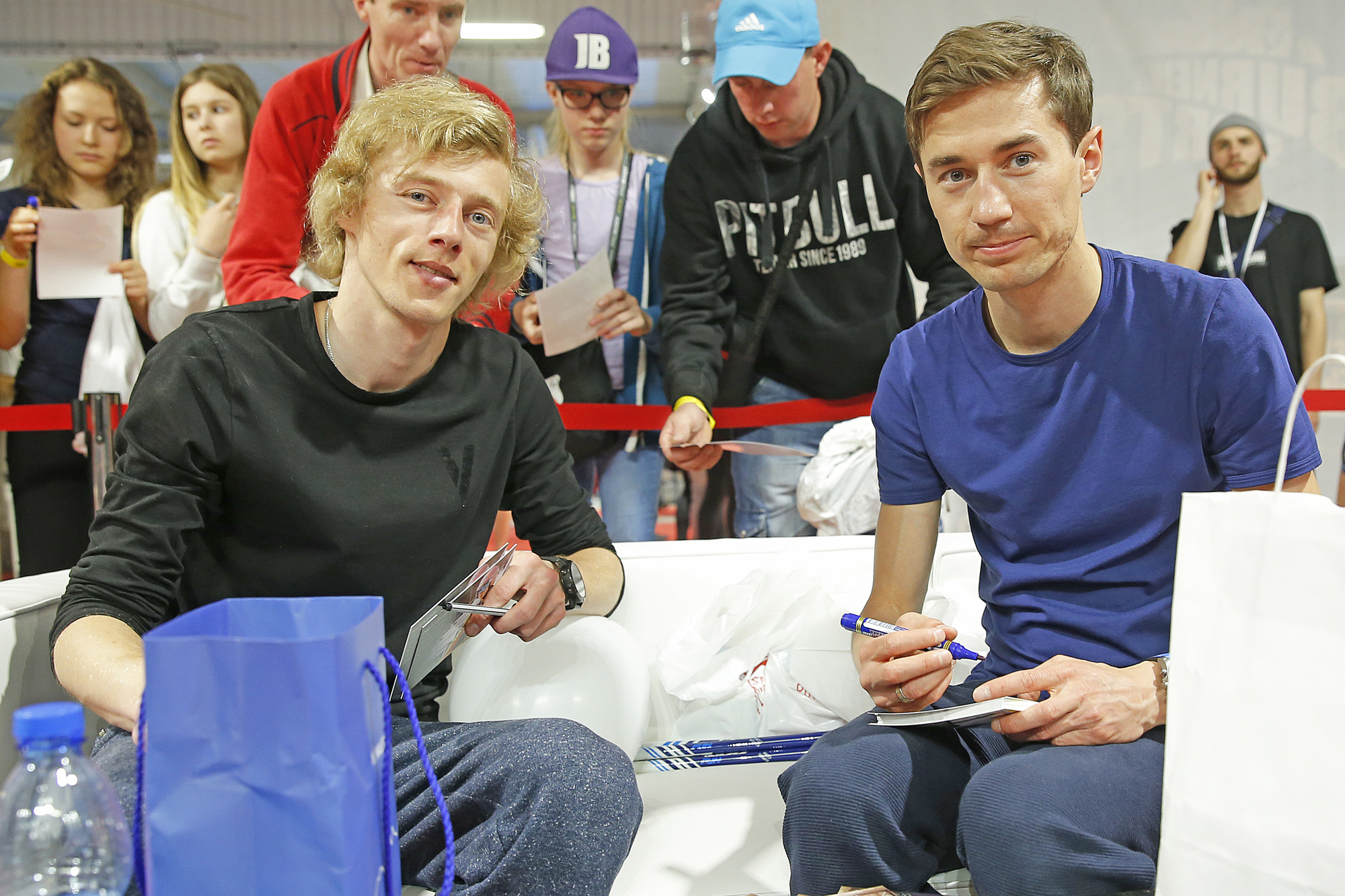 scena z: Dawid Kubacki, Kamil Stoch, SK:, , fot. Podlewski/AKPA
