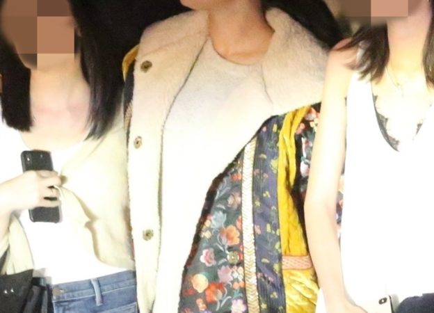 Selena Gomez leaves Nobu with her girlfriends Selena Gomez
