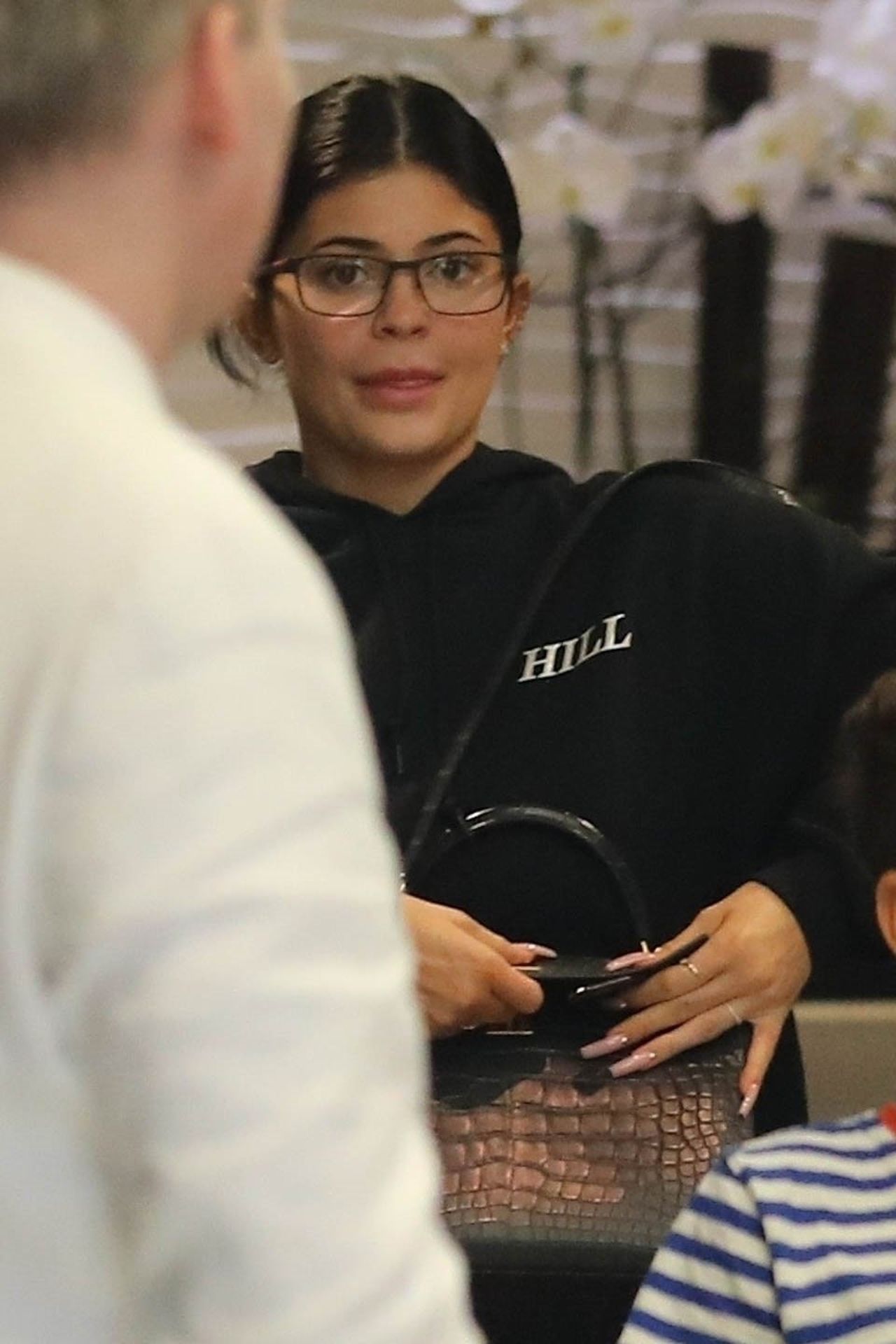 Kylie Jenner w okularach