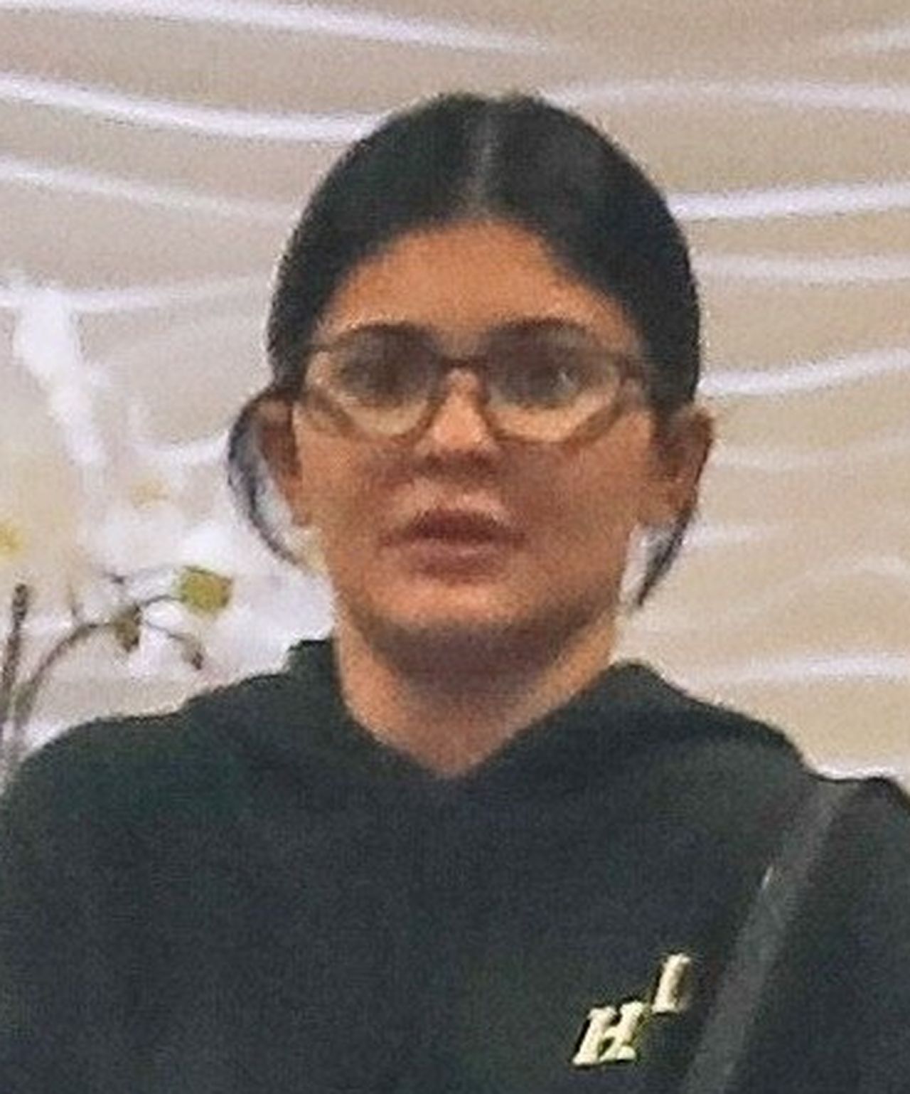 Kylie Jenner w okularach
