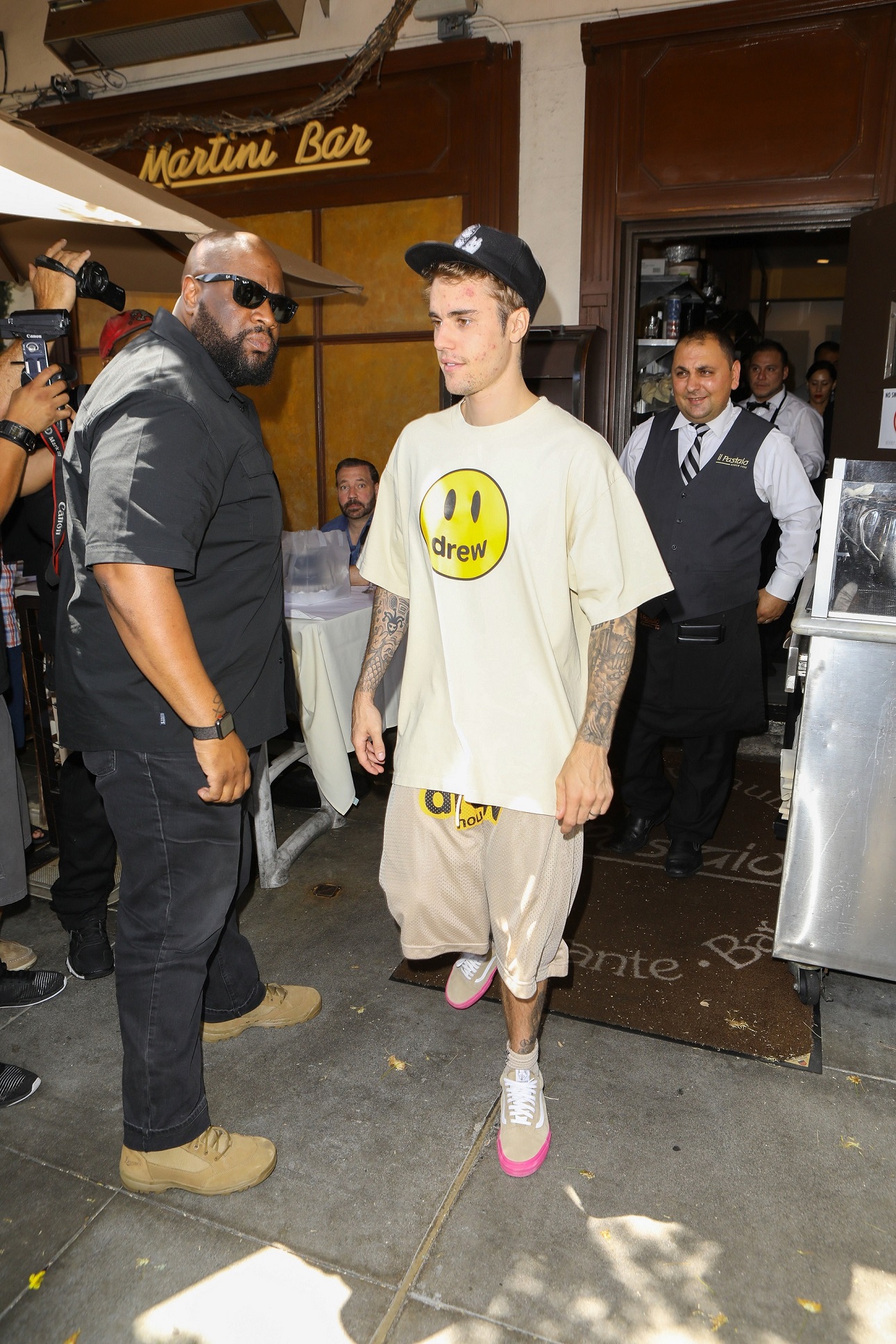 Justin Bieber Nearly Loses His Wedding Ring Before Dinner At Il Pastaio