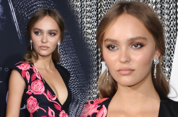 Jaka piękna! Lily Rose Depp w sukience w róże wygląda BOSKO! (ZDJĘCIA)