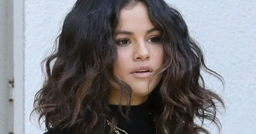O co chodzi Selenie Gomez? Wrzuciła zdjęcie tak jak Justin Bieber i napisała dziwny komentarz O co chodzi Selenie Gomez? Wrzuciła zdjęcie tak jak Justin Bieber i napisała dziwny komentarz