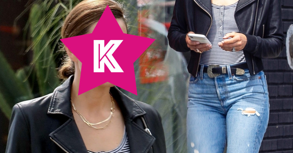 Jessica Biel bez makijażu i w okularach korekcyjnych – wygląda jak gwiazda? (ZDJĘCIA) Jessica Biel bez makijażu i w okularach korekcyjnych – wygląda jak gwiazda? (ZDJĘCIA)