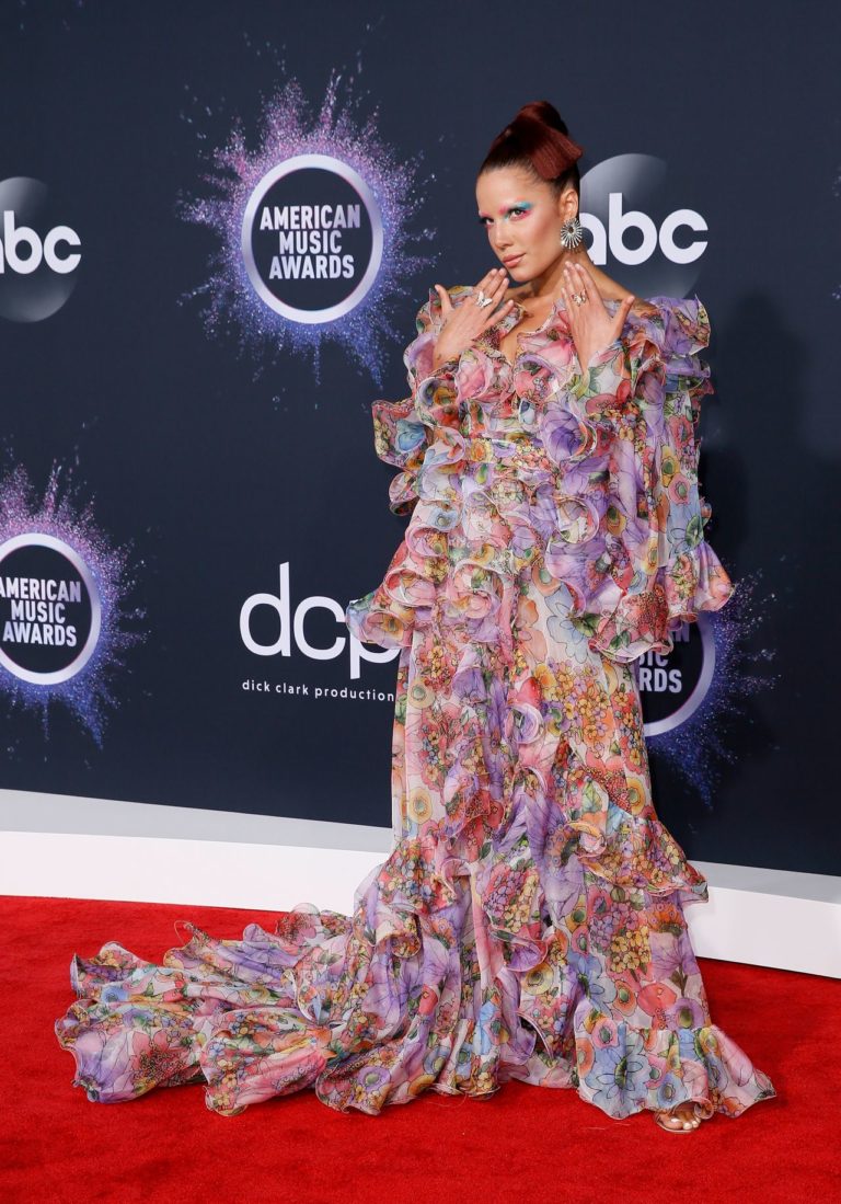 2019 American Music Awards – Arrivals – Los Angeles, California, U.S., November 24, 2019 – Halsey 2019 American Music Awards – Arrivals – Los Angeles, California, U.S., November 24, 2019 – Halsey