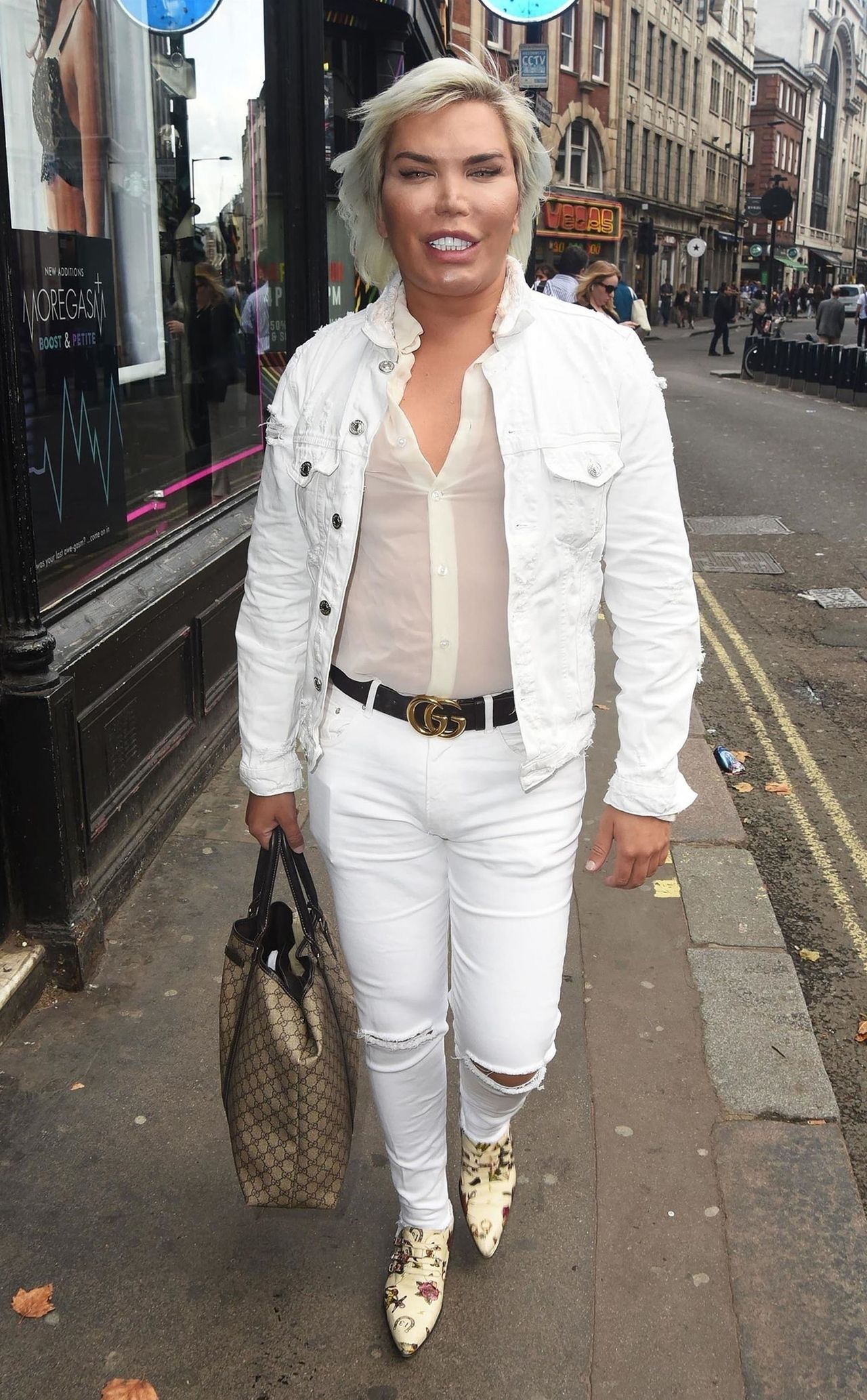 RODRIGO ALVES