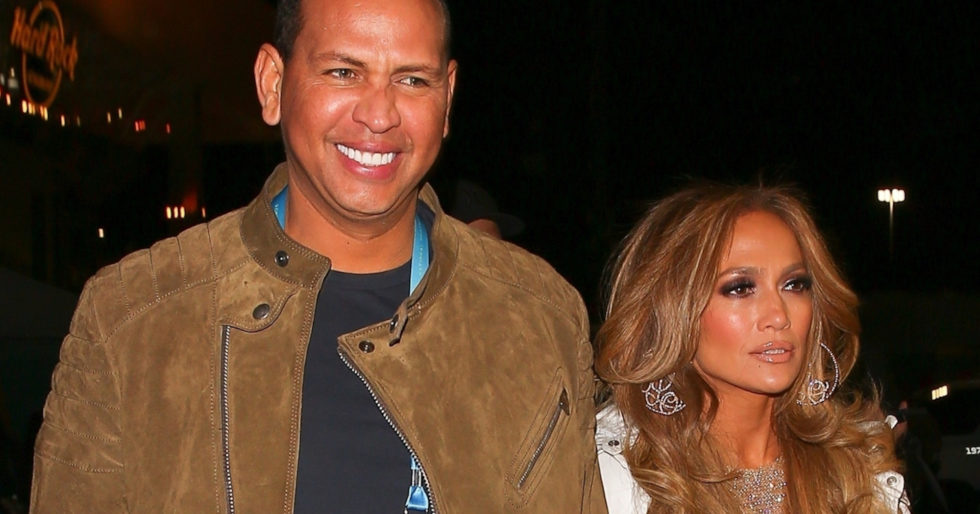 Jennifer Lopez KOCHA błyskotki. Te kolczyki kosztowały FORTUNĘ Jennifer Lopez KOCHA błyskotki. Te kolczyki kosztowały FORTUNĘ