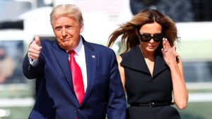 Nowe zdjęcie Melanii Trump udowadnia, że została zastąpiona SOBOWTÓREM? Nowe zdjęcie Melanii Trump udowadnia, że została zastąpiona SOBOWTÓREM?