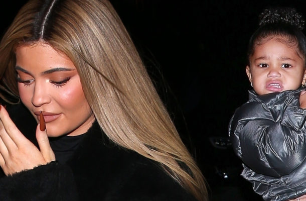 Kylie Jenner zabrała Stormi do restauracji (ZDJĘCIA)