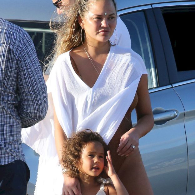 PREMIUM EXCLUSIVE Chrissy Teigen and John Legend enjoy Saint Barth