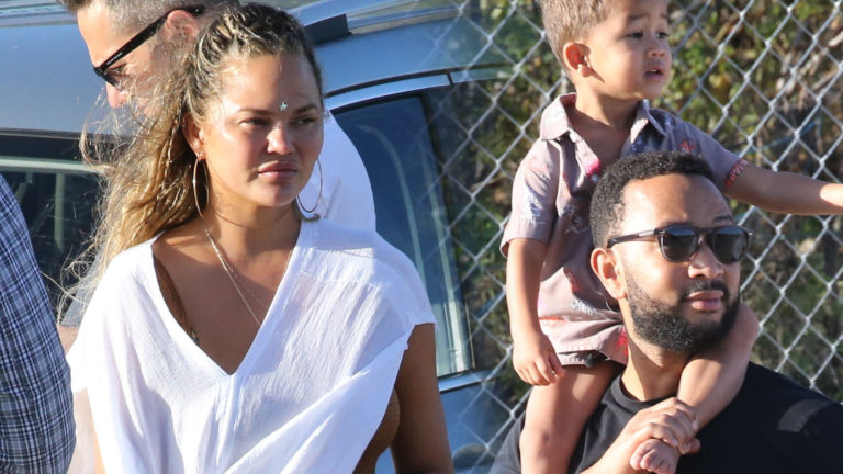Chrissy Teigen i John Legend na wakacjach Chrissy Teigen i John Legend na wakacjach