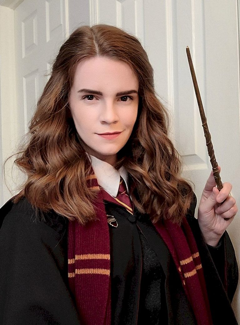 Sobowtórka Emmy Watson jako Hermiona Granger Sobowtórka Emmy Watson jako Hermiona Granger