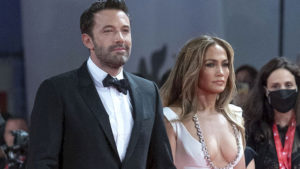 J.Lo nie może znieść tego aktora, dlatego nie pojawiła się na premierze Bena J.Lo nie może znieść tego aktora, dlatego nie pojawiła się na premierze Bena