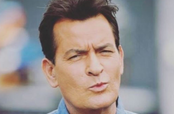 Szokująca decyzja sądu: Charlie Sheen od teraz płaci „zero dolarów” alimentów