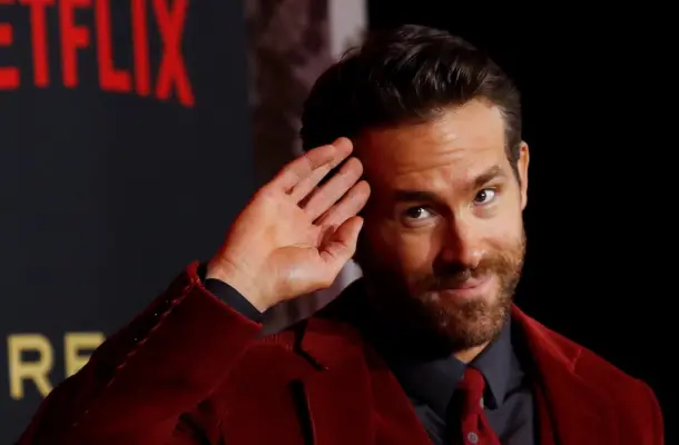 Ryan Reynolds przywraca swój ukochany serial z lat 80. Pamiętacie ALF’a?