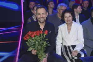 Krzysztof Ibisz z żoną na finale „Top Model”. Zobaczcie, z czym na nią czekał! Krzysztof Ibisz z żoną na finale „Top Model”. Zobaczcie, z czym na nią czekał!
