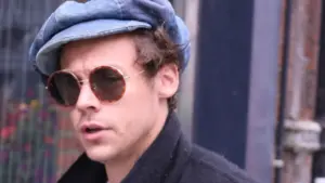 Hit TikToka: Harry Styles ukradł komuś kuchenkę mikrofalową. Że co?! Hit TikToka: Harry Styles ukradł komuś kuchenkę mikrofalową. Że co?!