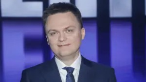Szymon Hołownia zostanie ojcem po raz drugi! Polityk i jego żona ogłosili tę nowinę w świątecznym filmiku Szymon Hołownia zostanie ojcem po raz drugi! Polityk i jego żona ogłosili tę nowinę w świątecznym filmiku