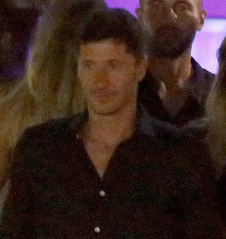 EXCLUSIVE: Robert Lewandowski and his wife Anna Lewandowska Party in Ibiza EXCLUSIVE: Robert Lewandowski and his wife Anna Lewandowska Party in Ibiza