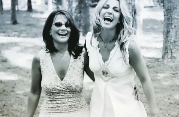 Matka Britney Spears błaga ją o rozmowę w cztery oczy! Odniosła się do najnowszego nagrania Britney