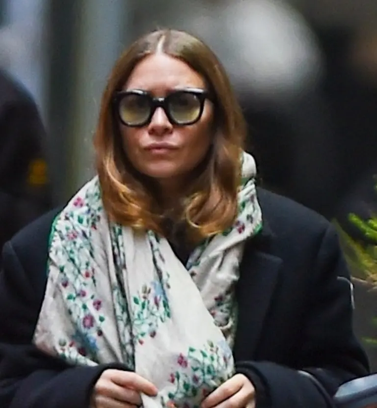 *EXCLUSIVE* Mary-Kate Olsen steps out in Manhattan *EXCLUSIVE* Mary-Kate Olsen steps out in Manhattan