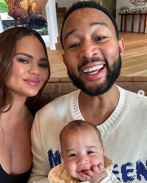 Chrissy Teigen Instagram