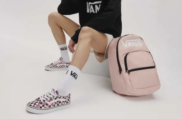Vans – Poznaj historię marki, którą kochają gwiazdy