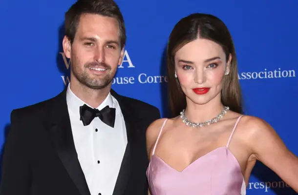 Miranda Kerr urodziła! Znamy płeć i imię jej czwartego dziecka!