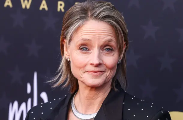Jodie Foster wyznaje, „Moje dzieci myślały, że jestem pracownikiem budowlanym”