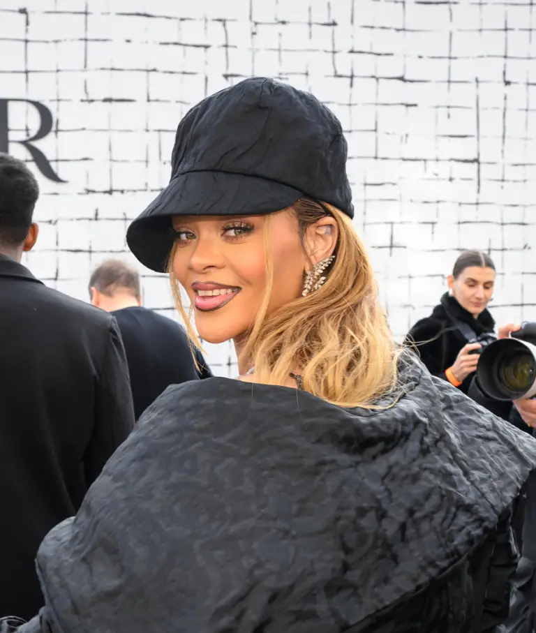 PFW - Rihanna At Christian Dior PFW - Rihanna At Christian Dior