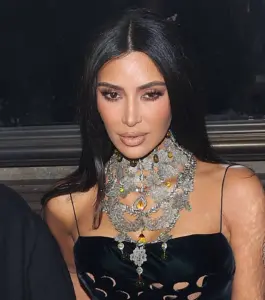 Co za wpadka! Kim Kardashian pomyliła pewnego nowojorczyka z człowiekiem czekającym na wyrok śmierci Co za wpadka! Kim Kardashian pomyliła pewnego nowojorczyka z człowiekiem czekającym na wyrok śmierci