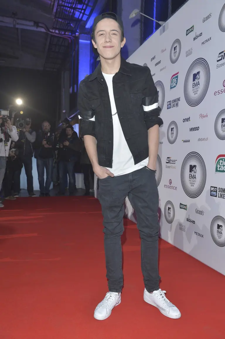 akpa20141104_mtv_3203-min akpa20141104_mtv_3203-min