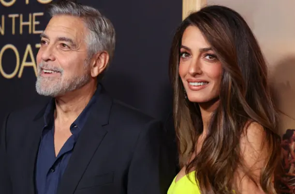 Szczęśliwa Amal Clooney z ogromnym szczeniakiem, którego dostała od małżonka