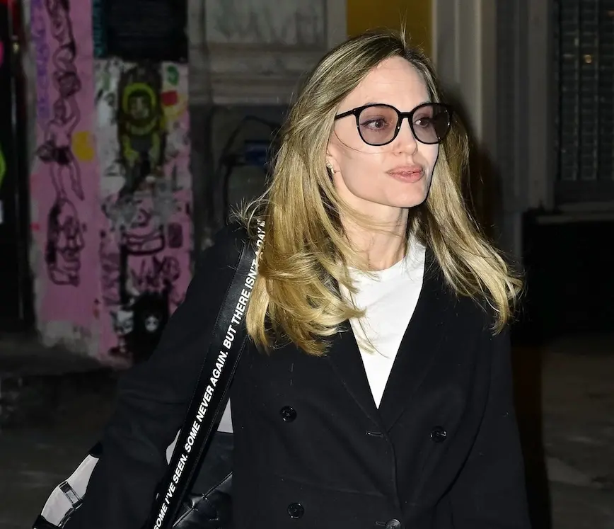 Angelina Jolie Angelina Jolie