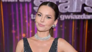 Paulina Sykut-Jeżyna już tak nie wygląda! Przez nową fryzurę fanka pomyliła ją z Anną Lewandowską Paulina Sykut-Jeżyna już tak nie wygląda! Przez nową fryzurę fanka pomyliła ją z Anną Lewandowską