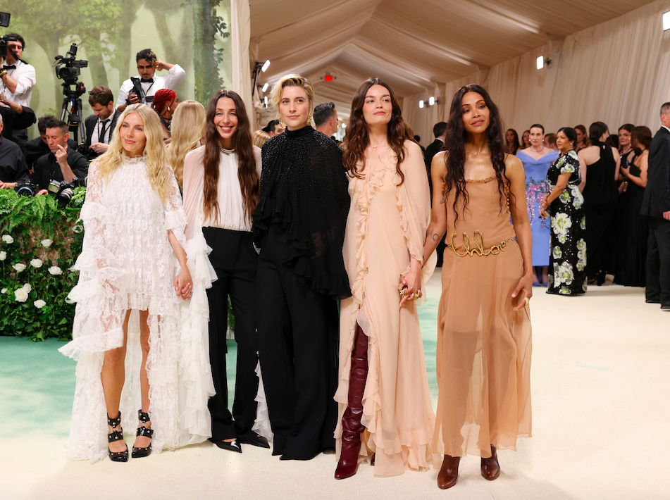 Greta Gerwig, Sienna Miller, Chemena Kamali, Emma Mackey, Zoe Saldana