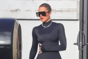 Khloé Kardashian zarzeka się, że schudła eliminując ten jeden element z codziennego menu Khloé Kardashian zarzeka się, że schudła eliminując ten jeden element z codziennego menu