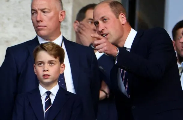 William i George kibicowali Anglii z trybun. Pałac pokazał, co z tym czasie robili Charlotte i Louise