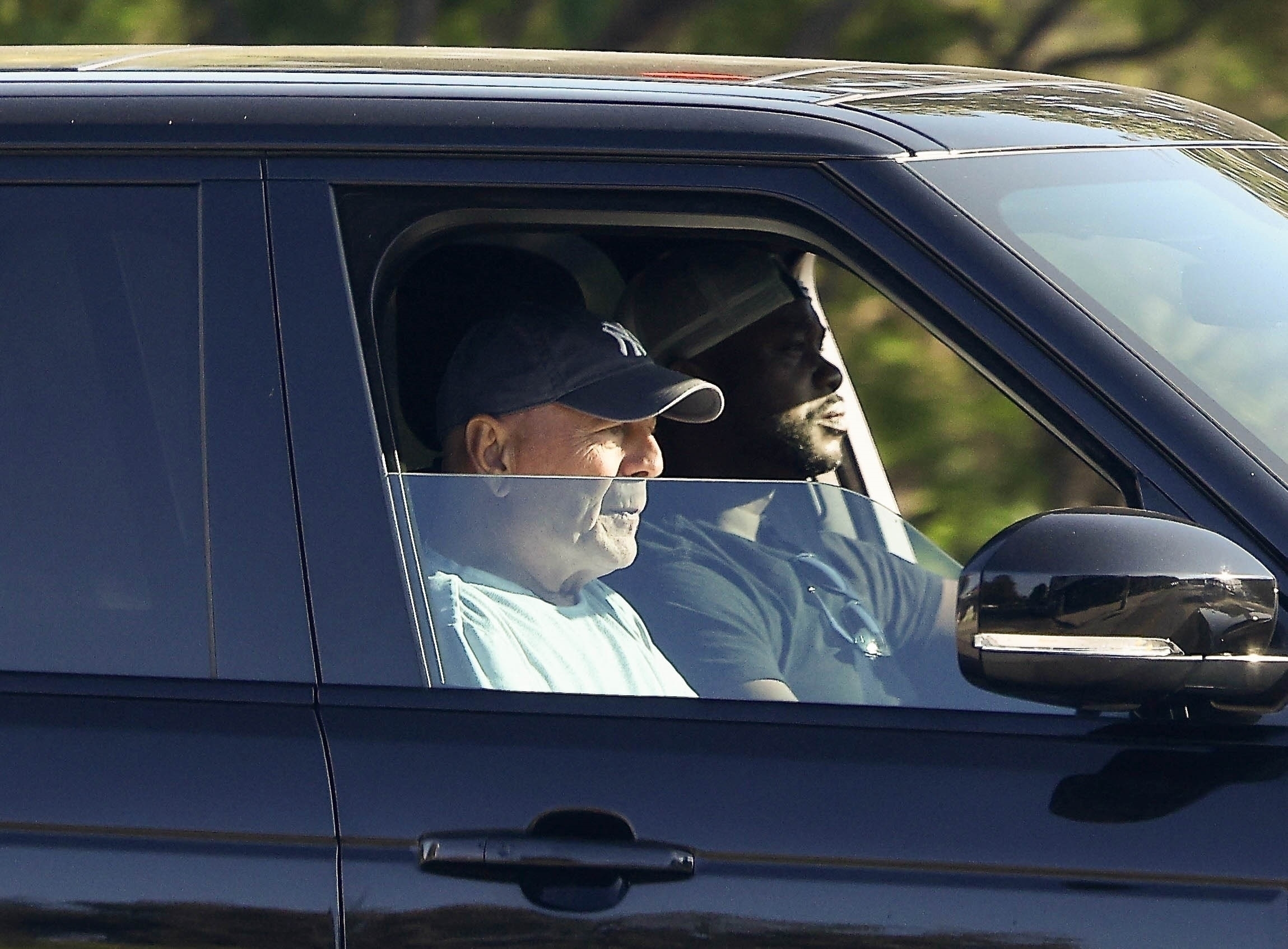 *EXCLUSIVE* Bruce Willis enjoys a weekend cruise with his bodyguard