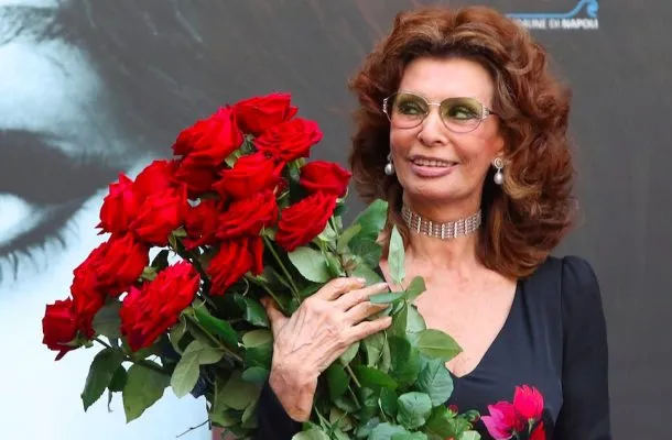 Sophia Loren skończyła 90 lat. W jakiej kondycji jest legenda Hollywood?