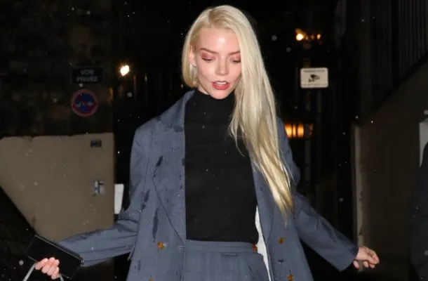 Taylor Swift i Anya Taylor-Joy potwierdzają, że jesienią musisz mieć JĄ w swojej szafie