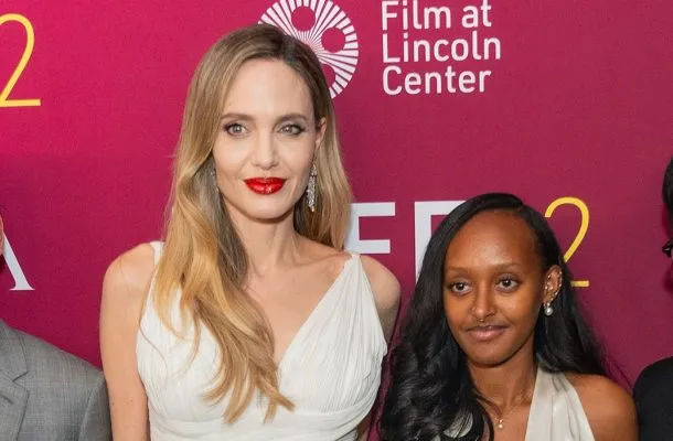 Dzieci wspierają Angelinę Jolie na premierze jej najnowszego filmu