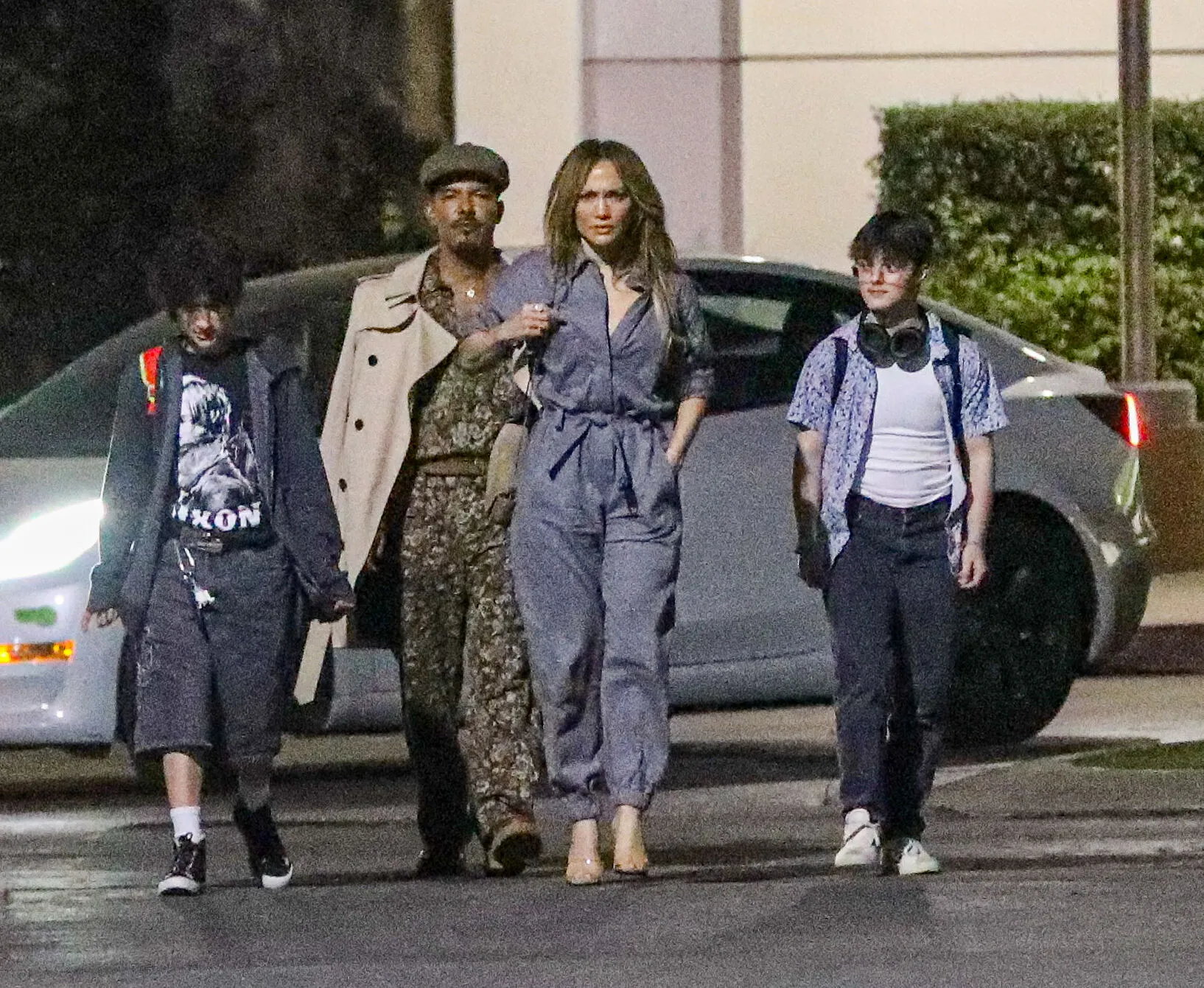 Jennifer Lopez joins Ben Affleck and Jennifer Garner at school event Jennifer Lopez joins Ben Affleck and Jennifer Garner at school event