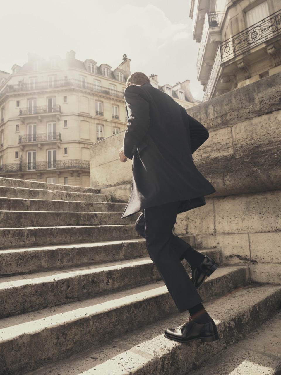 Stworzona dla przyjemności noszenia. Jakość premium w kapsule odzieży męskiej Fine Tailoring.