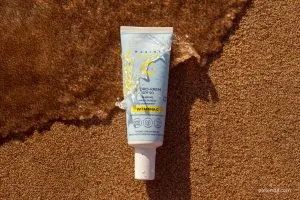 Jak wybrać dobry krem z filtrem SPF 50 do twarzy?