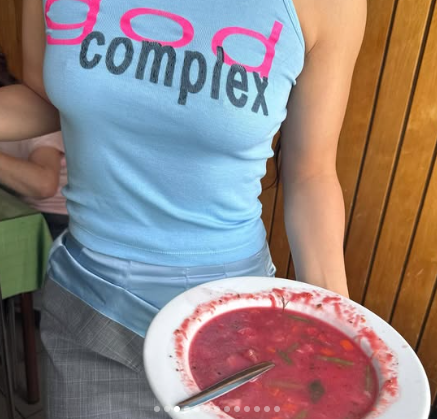 Światowa gwiazda odwiedziła Warszawę. Zaskoczeni fani patrzyli, jak zajada się schabowym 